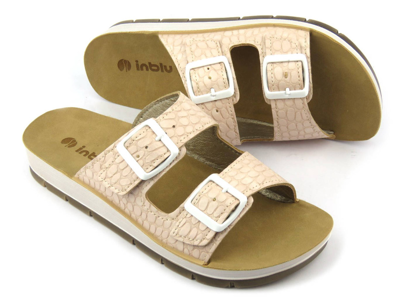 Klapki damskie z ozdobnymi klamrami - INBLU VENERE, różowe