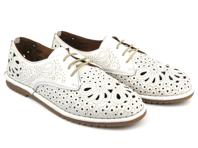 Ażurowe półbuty damskie wiosenne - MANITU 850129-03, białe