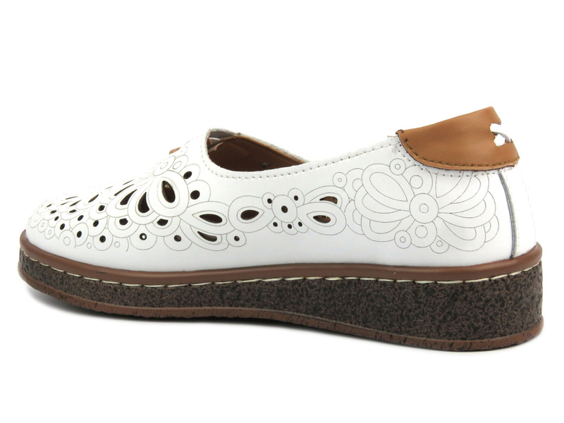 Ażurowe półbuty damskie - Artiker 54C1438, białe