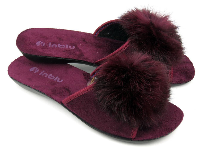 Miękkie kapcie damskie z futerkowym pomponem - INBLU NP-6V, bordowe