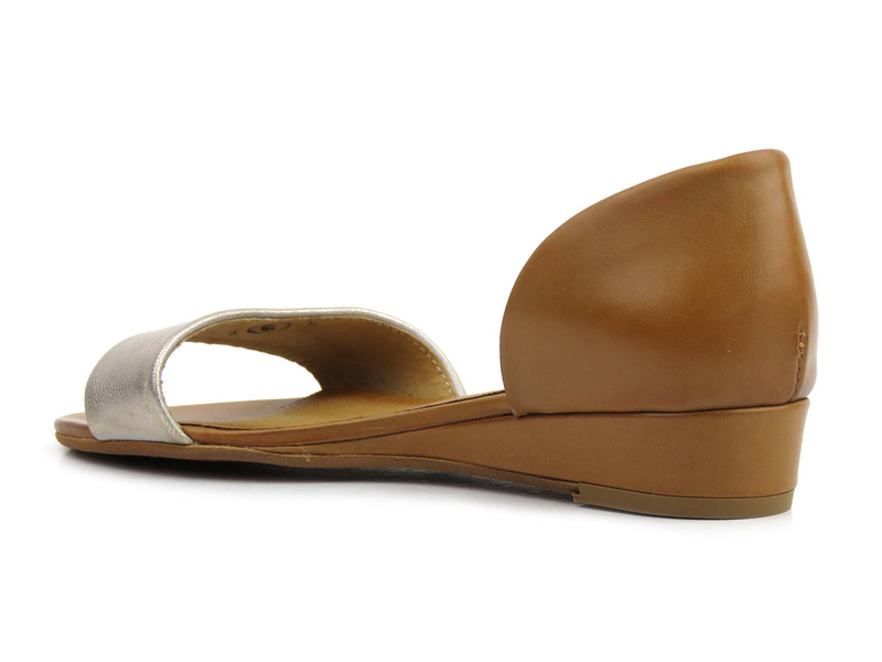 Sandały damskie na niskim koturnie - MACIEJKA 01971-45, brązowo-srebrne