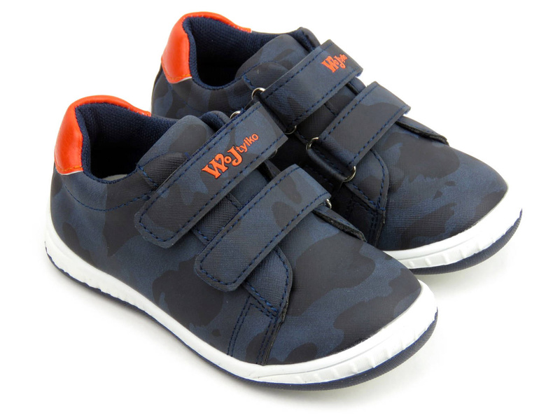 Półbuty, buty sportowe dziecięce ze skórzaną wyściółką - Wojtyłko 22006, granatowe w moro
