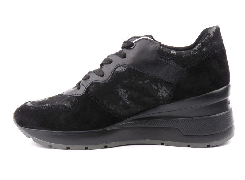 Sneakersy damskie na koturnie - Geox D828LC, czarne moro