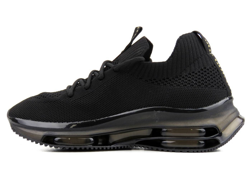 Sneakersy damskie z przewiewnej tkaniny - GOE JJ2N4080, czarne