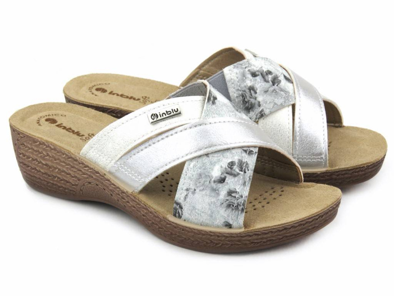 Klapki damskie na koturnie - INBLU GL-38, srebrne