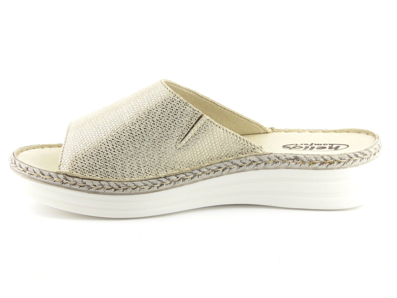 Miękkie klapki damskie na platformie - HELIOS Komfort 240, złote