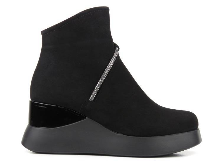 Eleganckie botki damskie na koturnie - Venezia 2281358, czarne