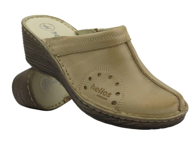 Wygodne klapki damskie na koturnie - HELIOS Komfort 624, jasnobeżowe