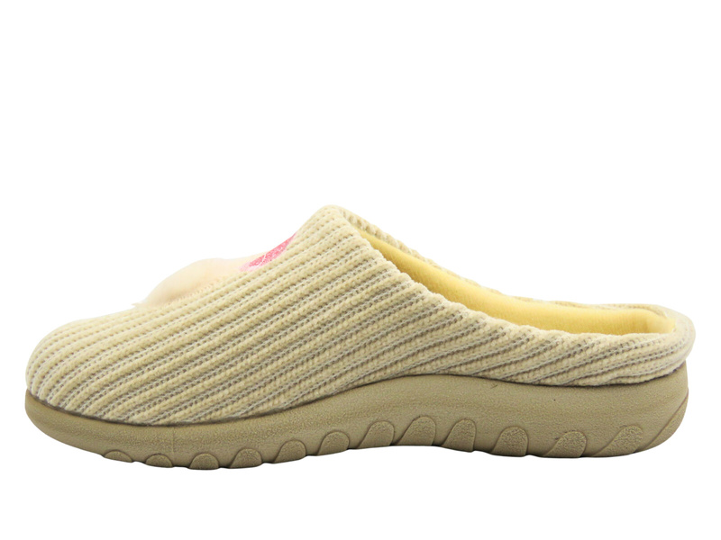 Miękkie kapcie damskie - INBLU 155D175, piaskowe