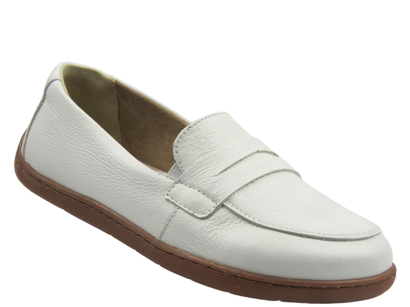 Barefooty, półbuty damskie Helios 433 białe wsuwane