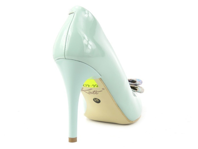 Eleganckie szpilki z kokardą i noskiem w szpic - Kati 1862, pudrowe