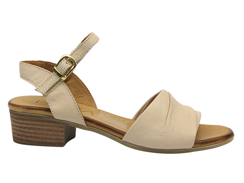 Skórzane sandały damskie na niewielkim obcasie PIAZZA 910128-08