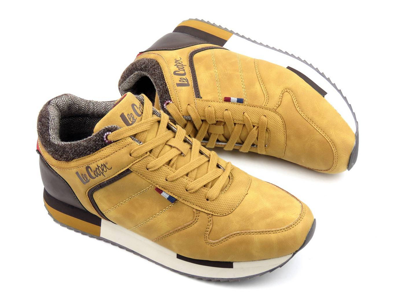 Zimowe sneakersy męskie wyłożone grubą tkaniną - LEE COOPER LCJ-21-29-0643M, brązowe
