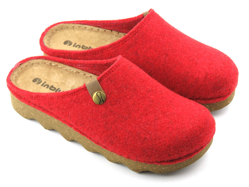 Filcowe kapcie damskie na korkowej podeszwie - Inblu DK-08, czerwone
