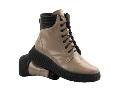 Botki damskie polskiej marki beżowe HELIOS Komfort 599