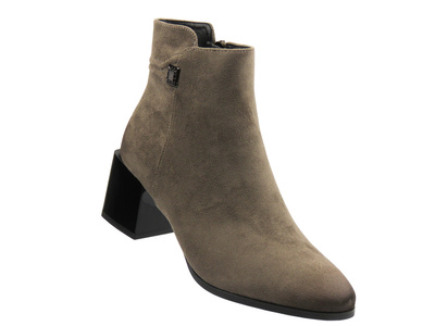 Botki na delikatnym obcasie - Potocki 25-12743, khaki