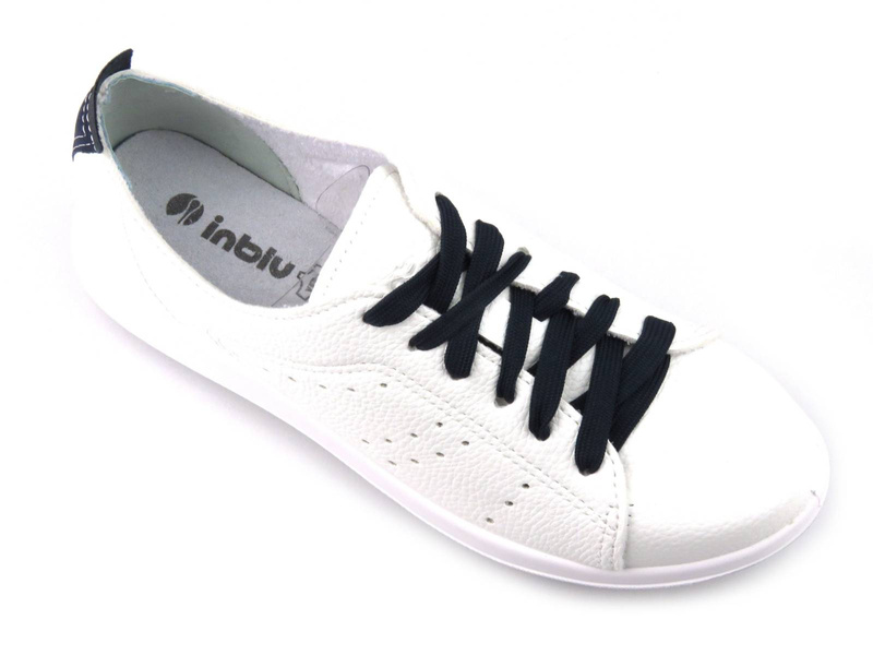 Wygodne półbuty damskie na wiosnę i lato - Inblu WG-26, białe z granatem