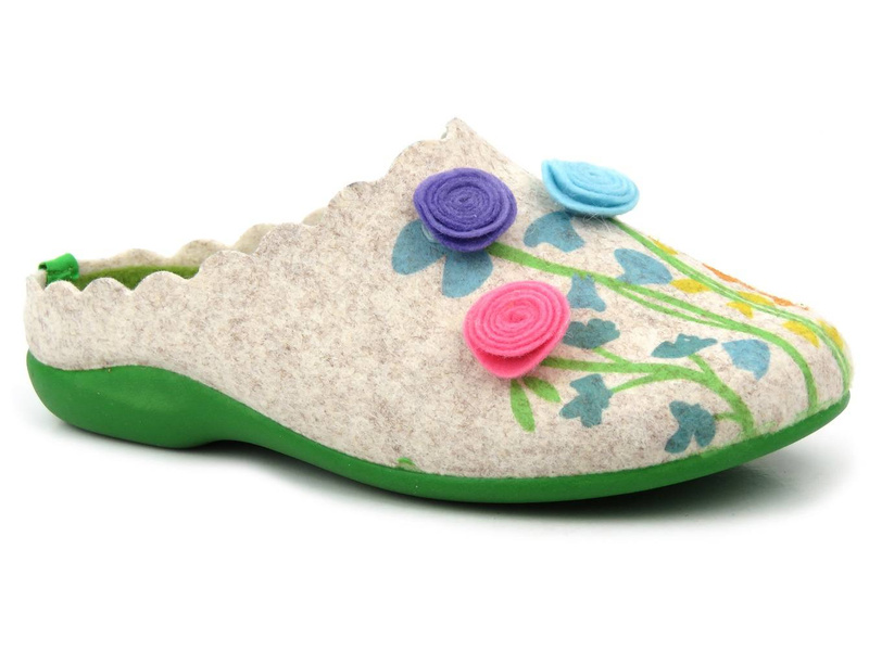 Ciepłe kapcie damskie z kwiatami - MANITU 320051-08, beżowe