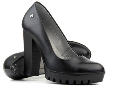 Wygodne czółenka na słupku - MACIEJKA 02629-01, czarne