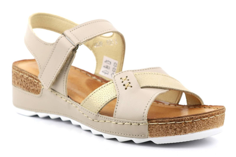 Wygodne sandały damskie na koturnie - Wasak 0620, beżowe