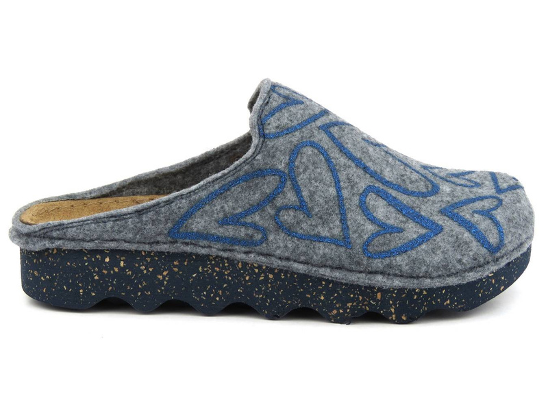 Kapcie damskie z ekologicznego filcu - INBLU DK-07, szare w serca