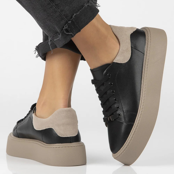 Skórzane sneakersy damskie na platformie-Filippo DP6119/24, czarno-beżowe