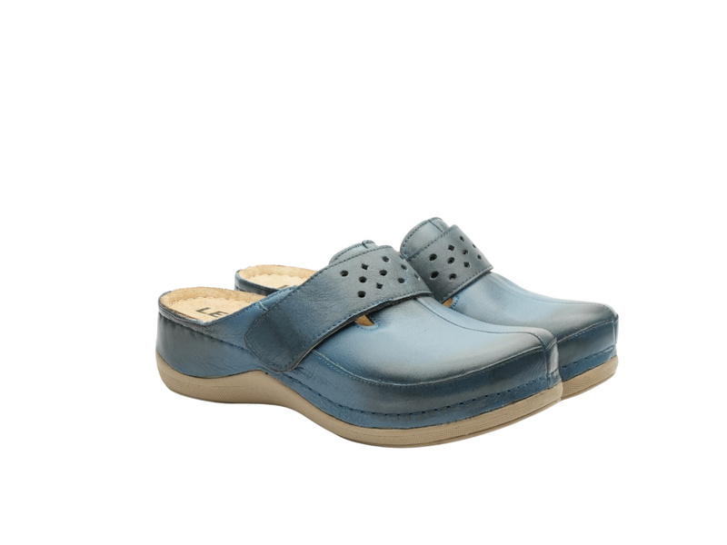 Skórzane klapki damskie granat Leon 902