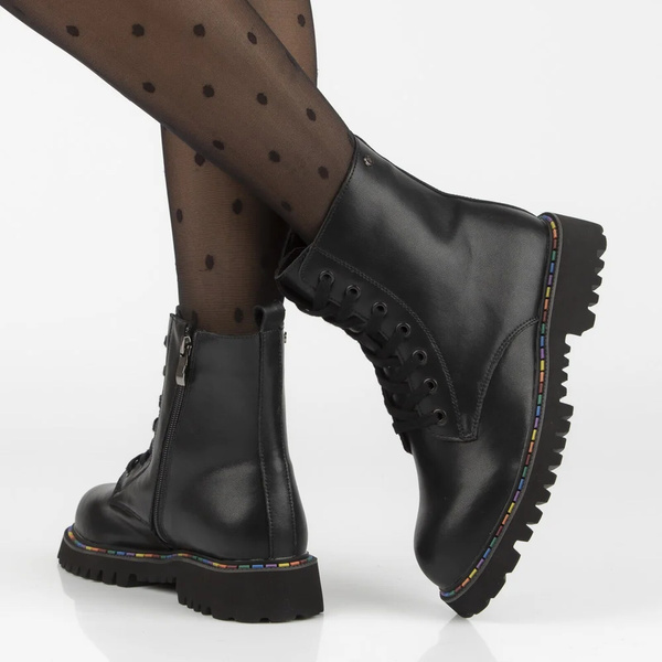 Botki, workery damskie skórzane czarne Filippo DBT7428/25