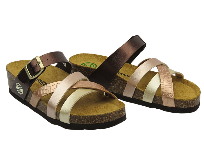 Wygodne, miękkie klapki damskie na koturnie - Brinkmann 700698-23, brązowo-beżowe