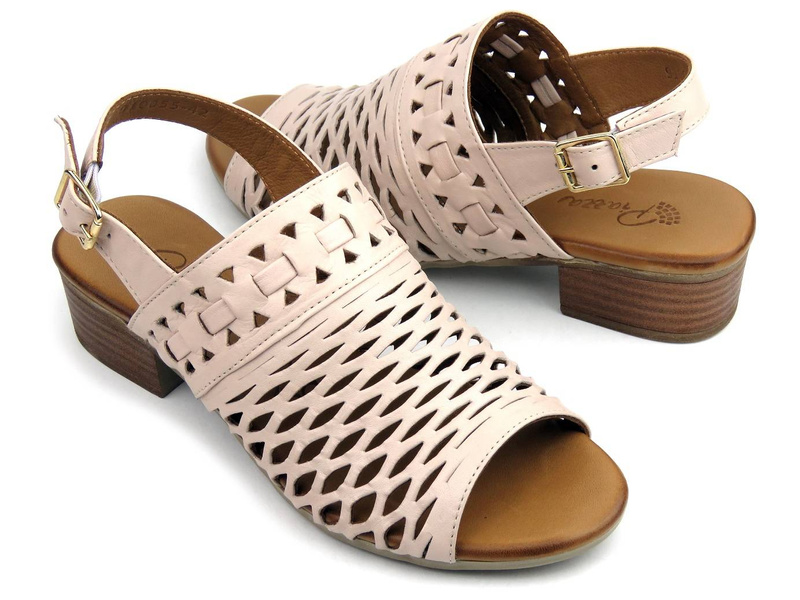 Skórzane sandały damskie z ażurową cholewką - PIAZZA 910055-42, różowe