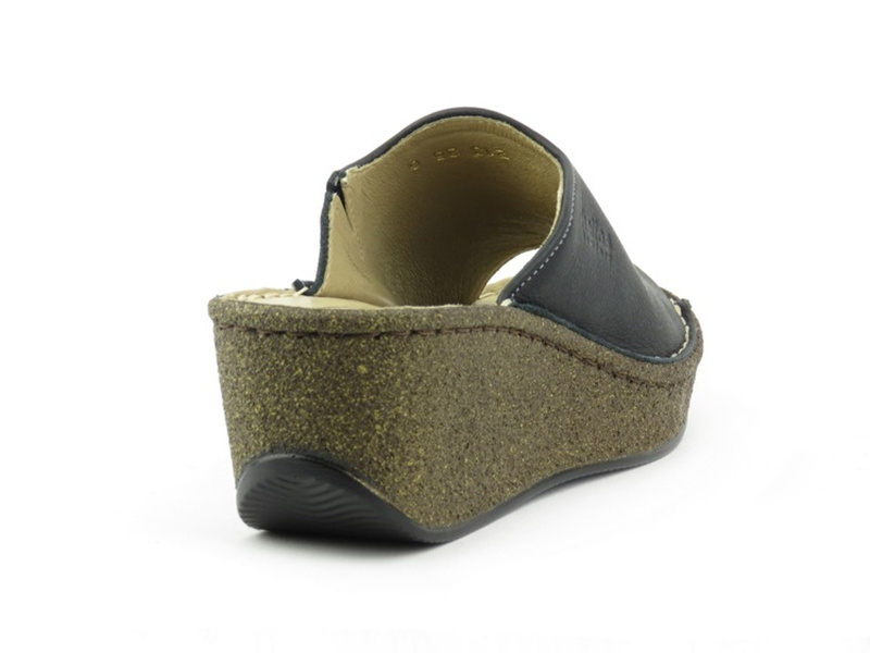 Klapki damskie HELIOS 213, czarne