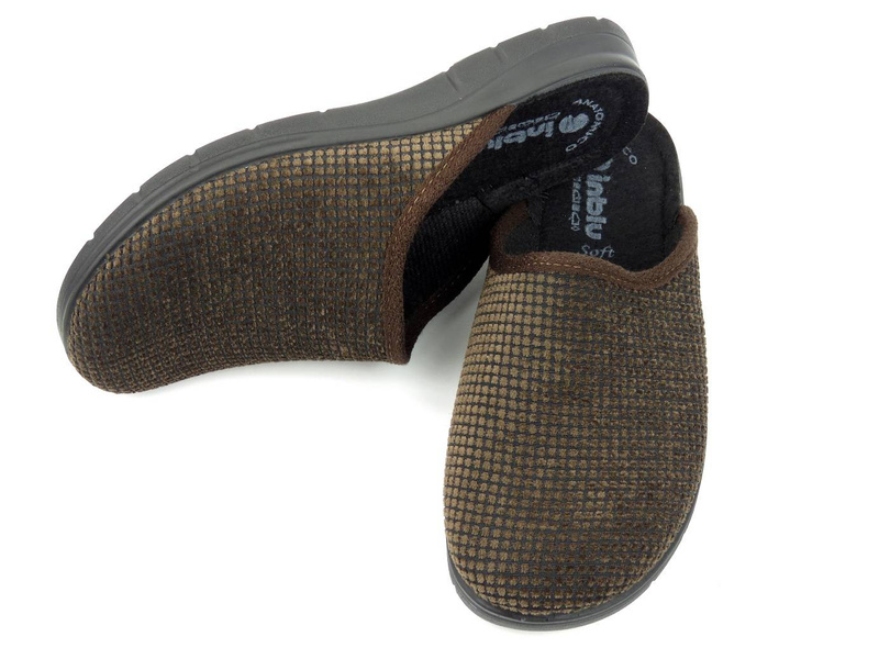 Kapcie męskie w kratkę - Inblu BG-41, ciemnobrązowe