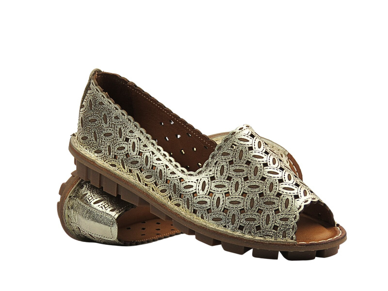 Ażurowe półbuty damskie wsuwane złote Venezia E137LEGOOBM029