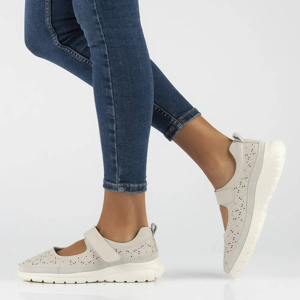 Ażurowe półbuty damskie na rzep - Filippo DP6073/24, beżowe