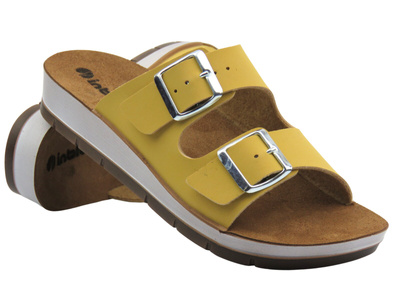 Klapki damskie z klamrami - INBLU CP-42, żółte