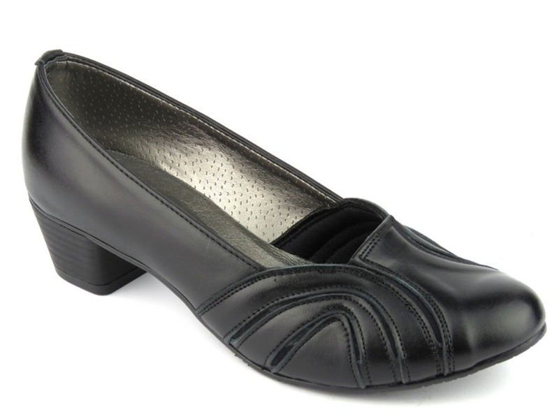 Skórzane czółenka na niskim obcasie - NATALII 136, czarne