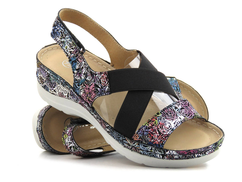 Wygodne sandały damskie na koturnie - HELIOS Komfort 100, czarne