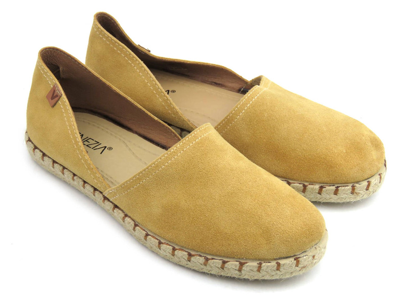 Skórzane espadryle damskie z wyciętą cholewką - VENEZIA 473-22035, beżowe