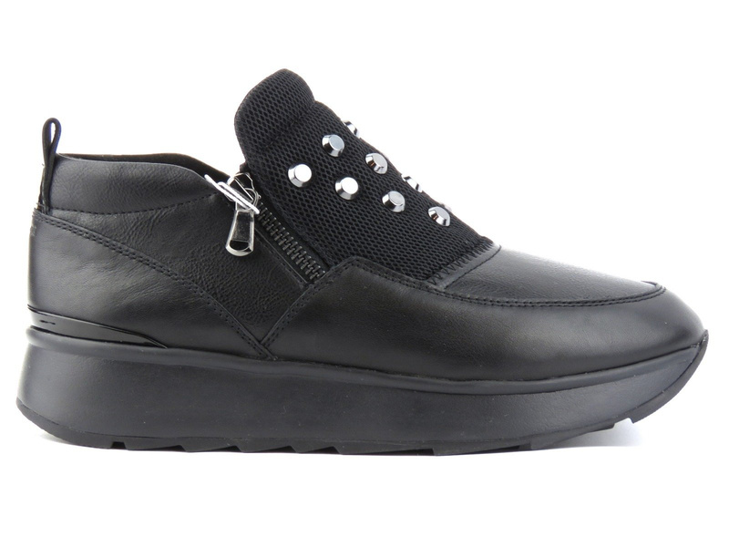 Sneakersy damskie ze srebrnymi ozdobami - Geox D745TA, czarne