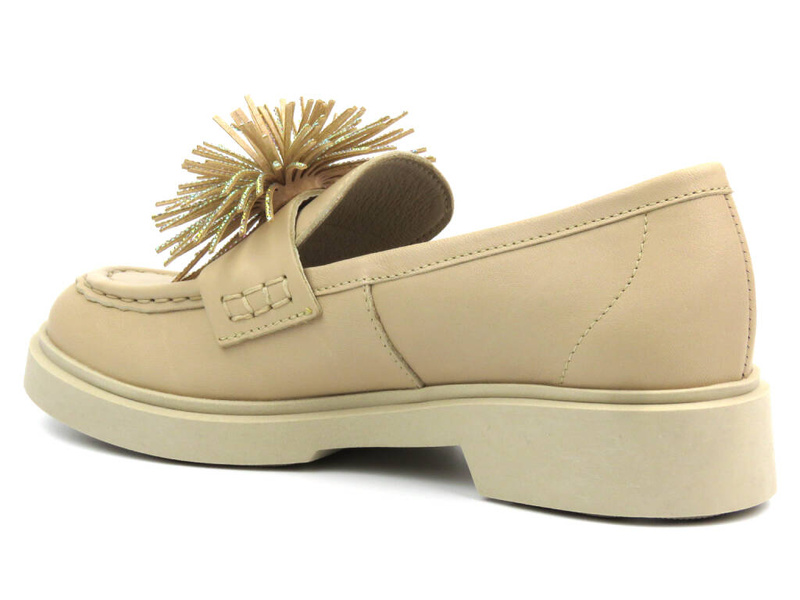 Półbuty, loafersy damskie na grubej podeszwie - CheBello 4383, beżowe