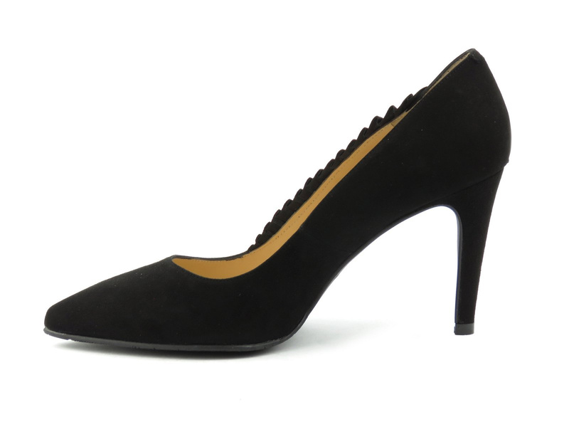 Zamszowe szpilki Brenda Zaro T3442, czarne