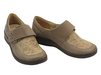 Wygodne półbuty damskie na rzep beżowe AXEL 1956