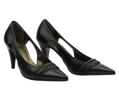 Skórzane czółenka damskie na szpilce - Eksbut 17-0648, czarne