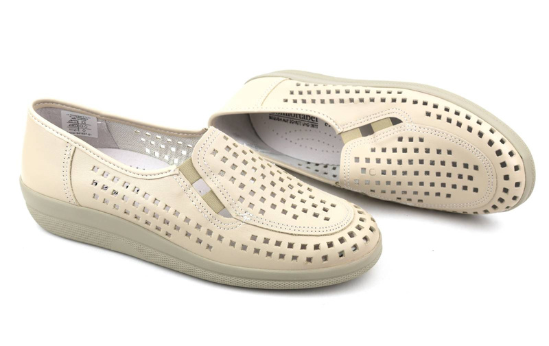 Wygodne półbuty damskie ażurowe - COMFORTABEL 941637-81