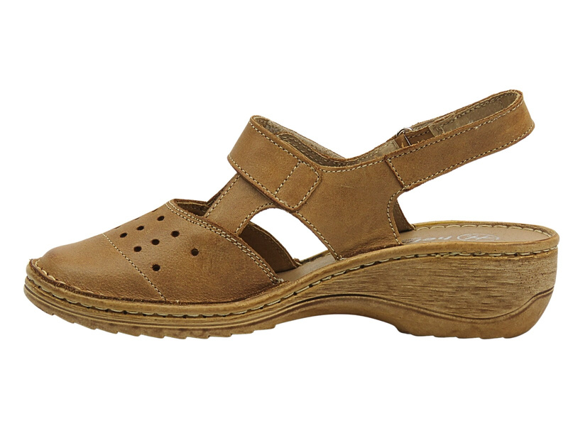 Skórzane sandały damskie na koturnie jasnobrązowe HELIOS Komfort 150