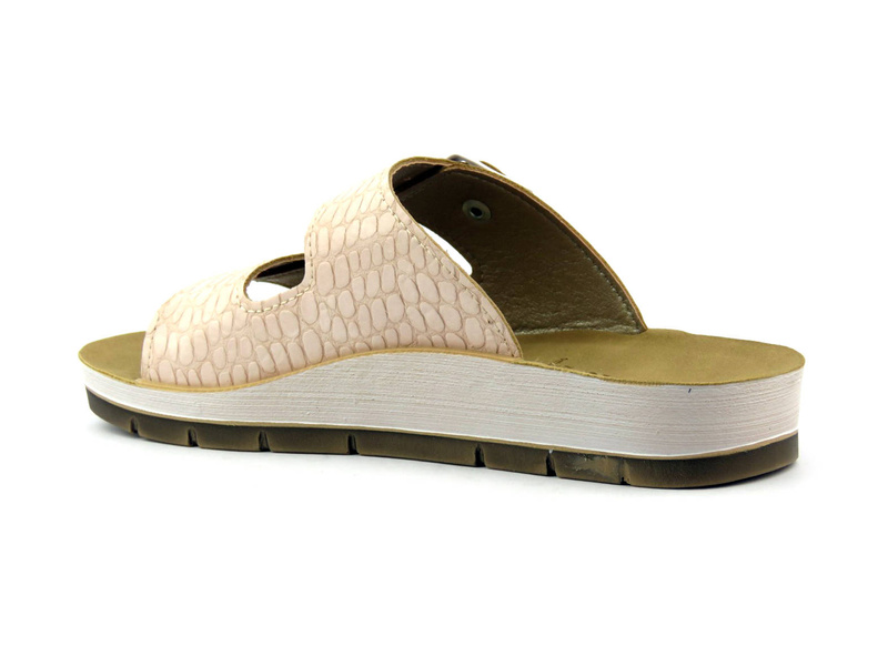 Klapki damskie z ozdobnymi klamrami - INBLU VENERE, różowe