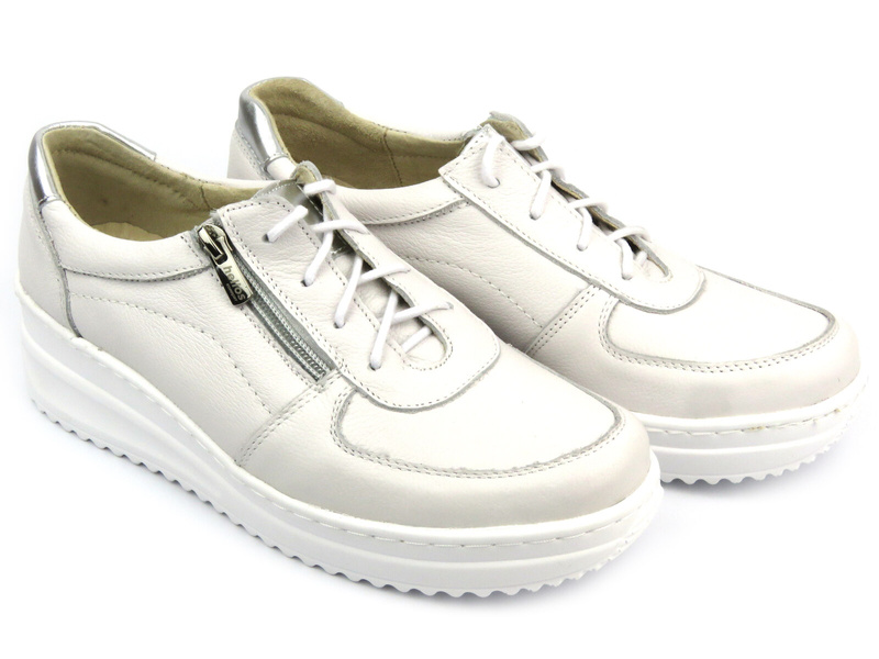 Wygodne, skórzane półbuty damskie - Helios 419, białe