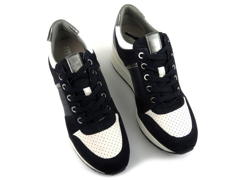 Sneakersy damskie na białym koturnie - Geox Respira D158LA, granatowe