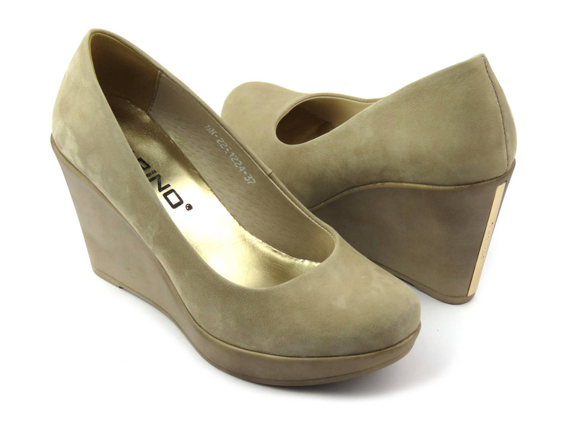 Wygodne czółenka na koturnie - Karino 1224/001, beżowe