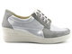 Skórzane sneakersy damskie na koturnie - HELIOS Komfort 373, szare z połyskiem